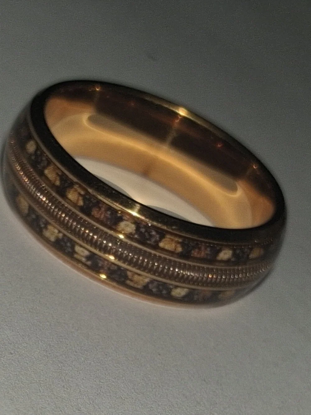 18K Gold Decorative Band Ring